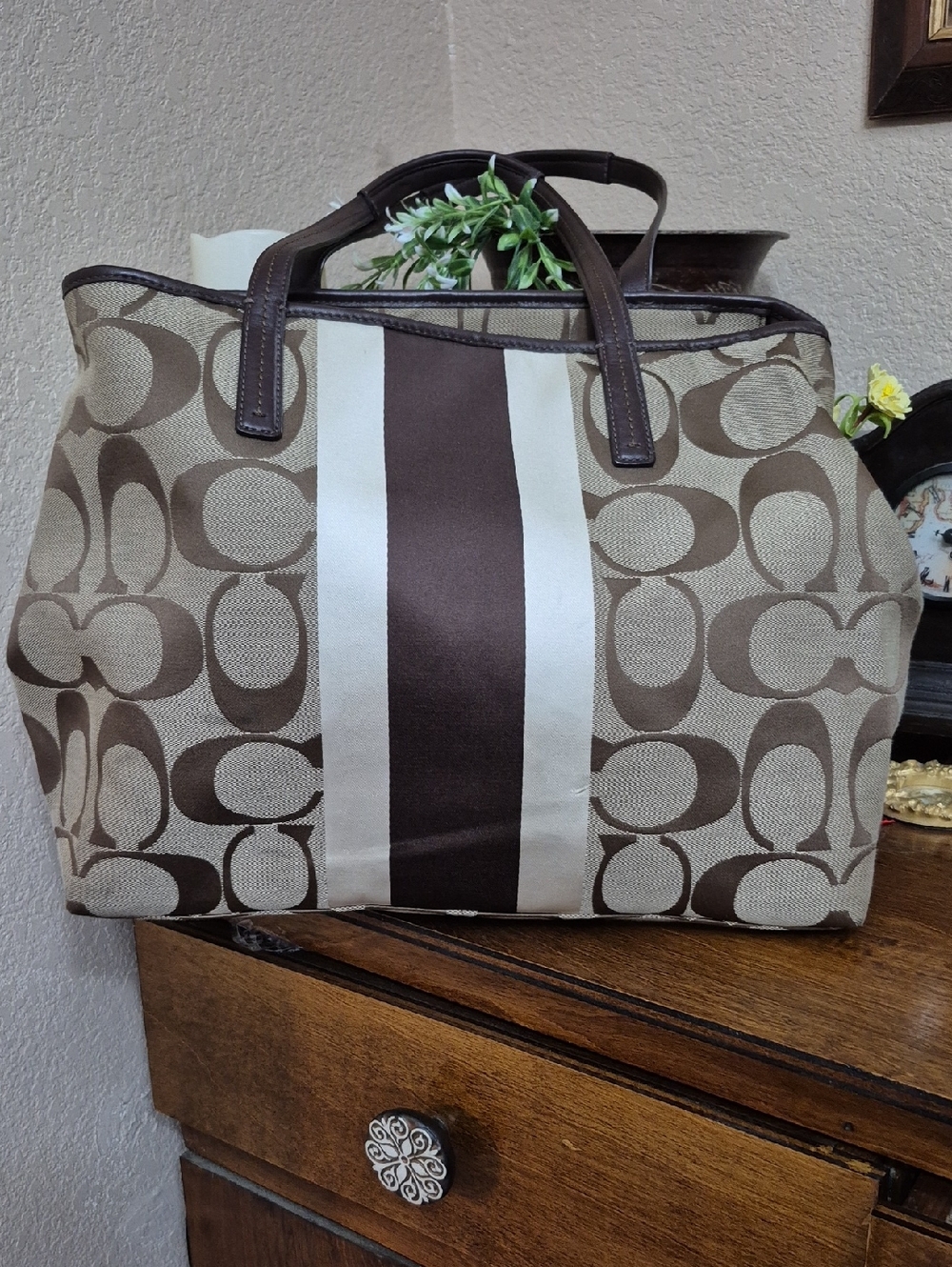 Coach Hamptons Brown & Cream Signature Stripe Tote